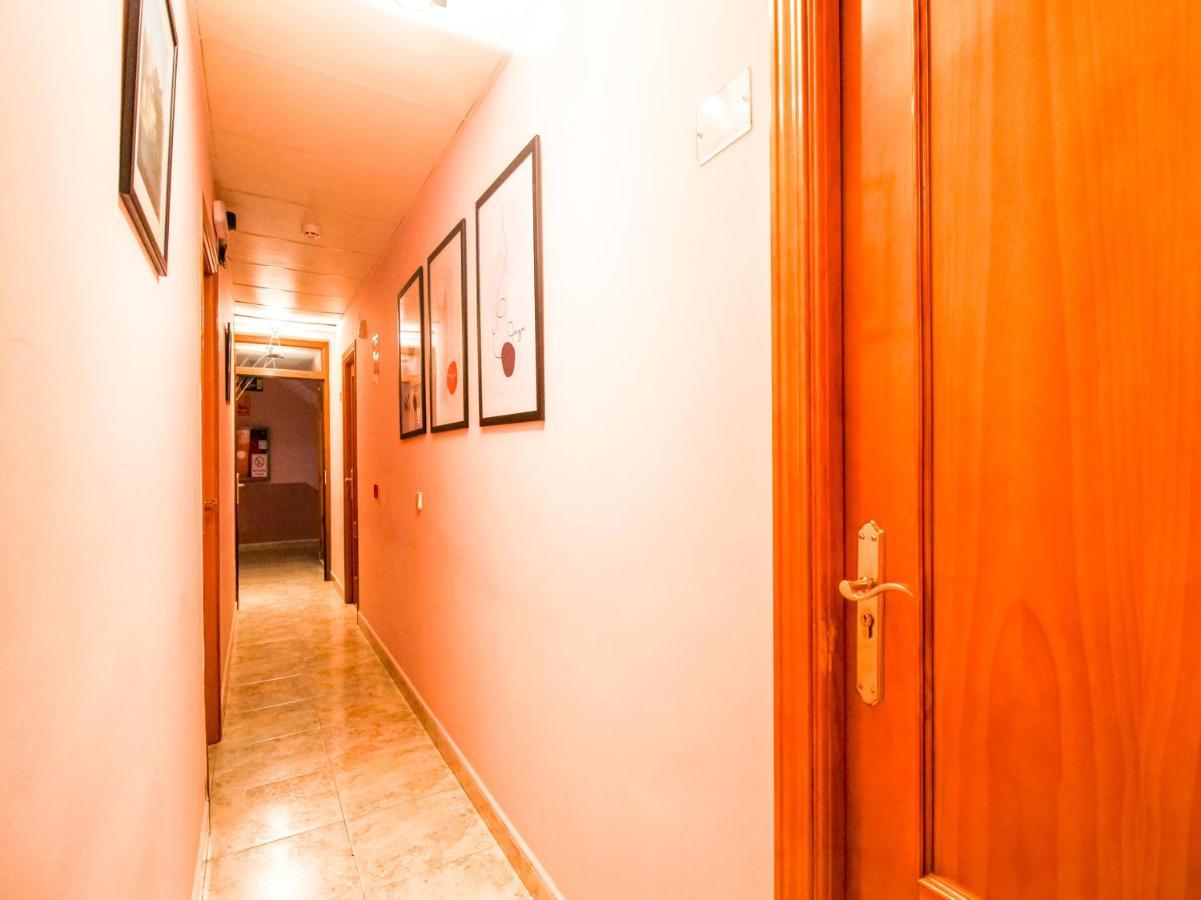 Oyo Hospedaje El Gato Segovia Ngoại thất bức ảnh